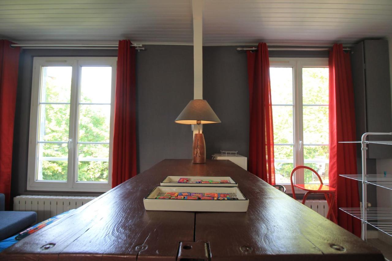 Disponible - Appartement Entier - Ligne H 15Mn Paris-Gare Du Nord, Parking Rue Gratuit, 4 Pers, Station De Train En Face Toutes Les 15Mn, Hippodrome, Cdfas, Universite, Borne Electrique, 1Er Etage Eaubonne Dış mekan fotoğraf