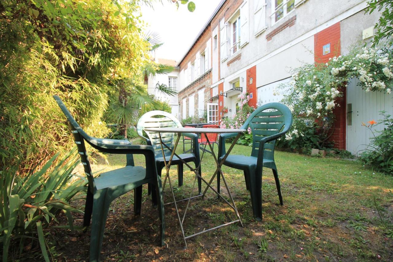 Disponible - Appartement Entier - Ligne H 15Mn Paris-Gare Du Nord, Parking Rue Gratuit, 4 Pers, Station De Train En Face Toutes Les 15Mn, Hippodrome, Cdfas, Universite, Borne Electrique, 1Er Etage Eaubonne Dış mekan fotoğraf